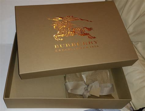 Authentic Burberry Large Gift Storage Box & Paper Tissue 